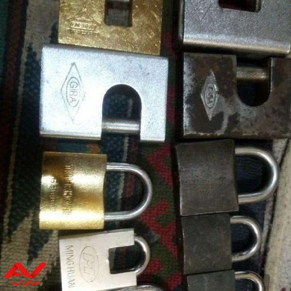 قفل کتابی