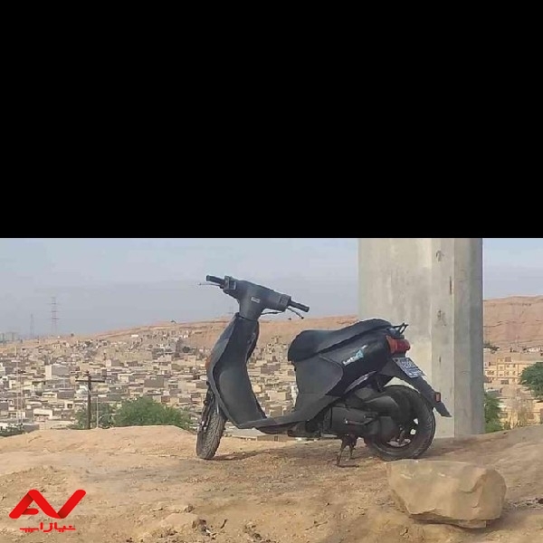 سوزاکی لتس ۴ تمام فابریک