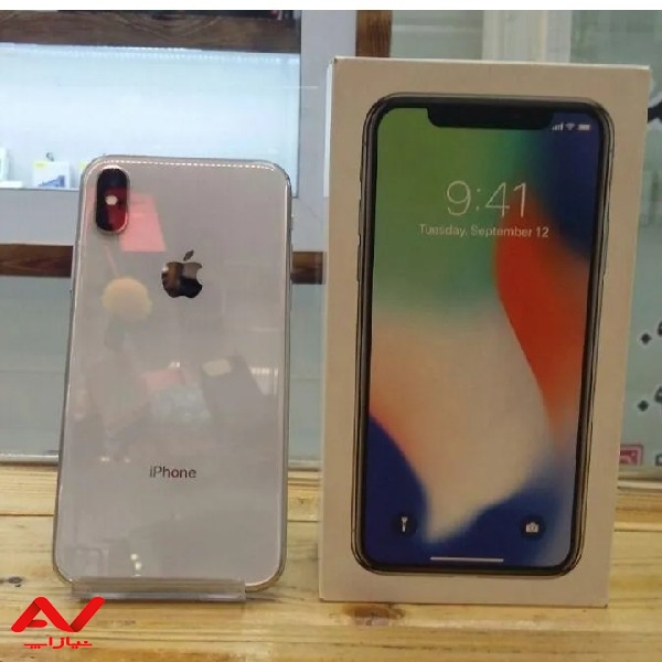 اپل iPhone X با حافظهٔ ۲۵۶ گیگابایت