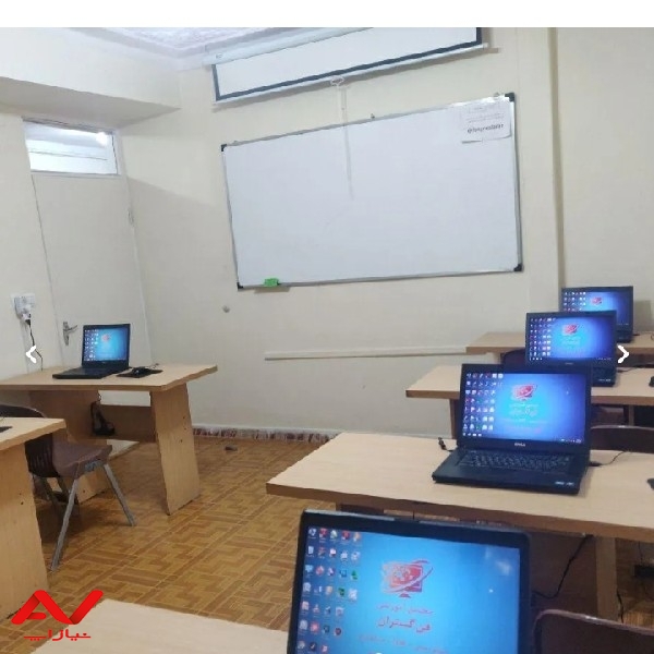 نیازمند به یک نفر آقا جهت پوستر پخش کردن