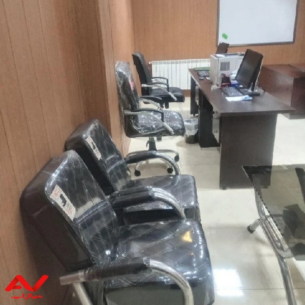 استخدام حسابدار .خانم .با نرم افزار هلو