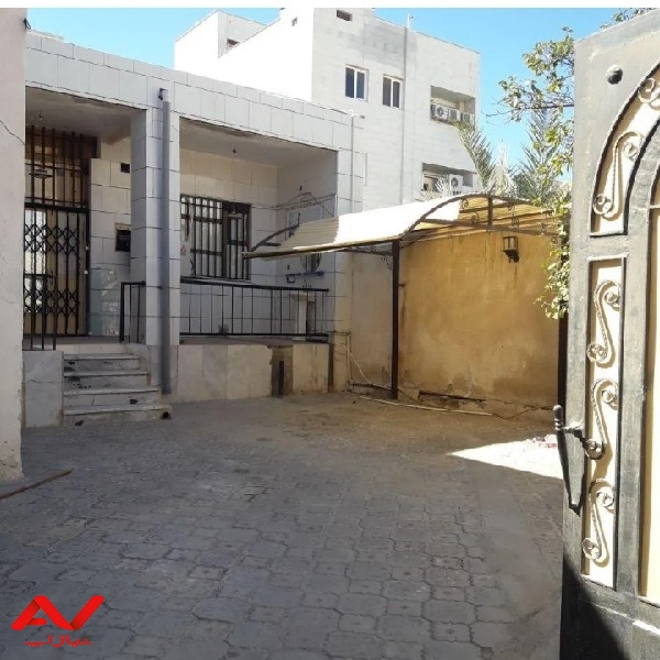 ویلایی ۲۴۰ متر عاشوری