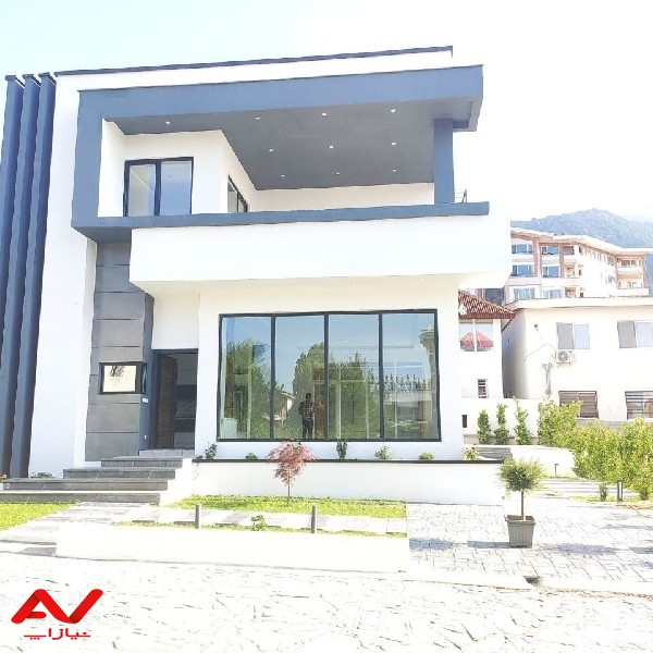 ویلادوبلکس مدرن روف گاردن