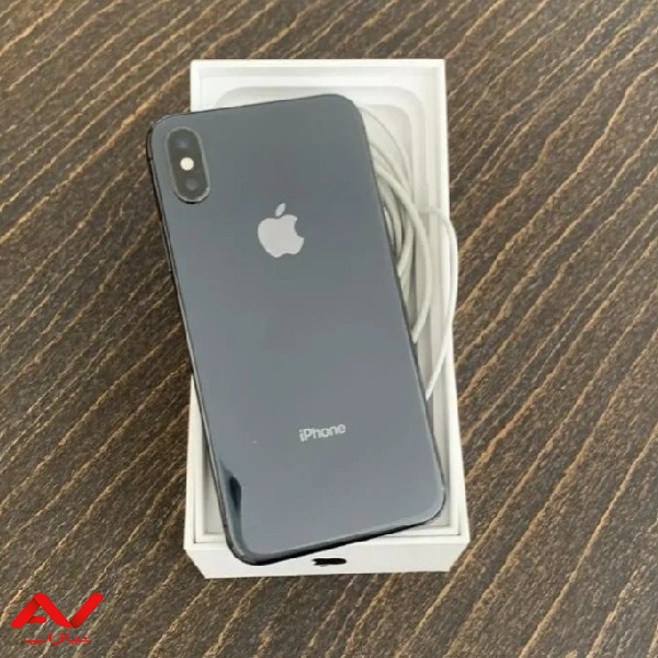 اپل iPhone X با حافظهٔ ۶۴ گیگابایت