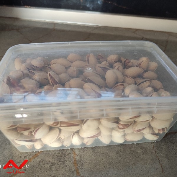 خرده فروشی پسته